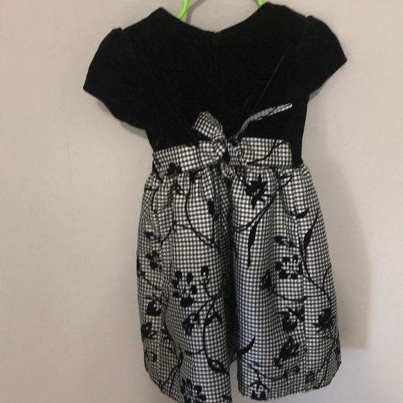 Special occasions black and white dress - Picture 3 of 4